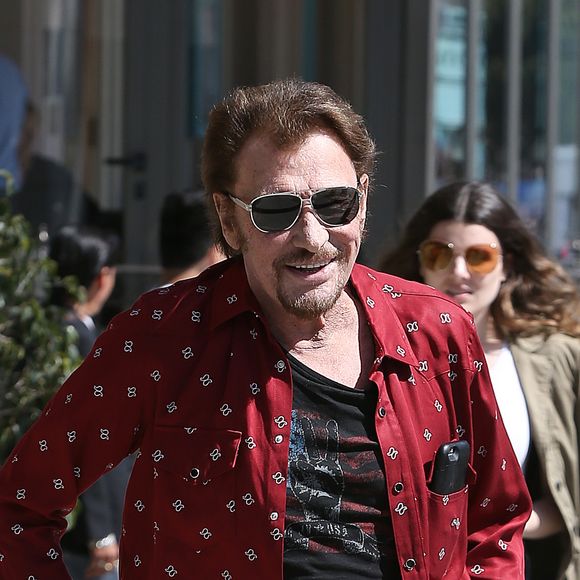 Michel Drucker a évoqué sa grande modestie.

Johnny Hallyday avec sa femme Laeticia, leurs filles Jade et Joy, Marie Poniatowski avec son mari Pierre Rambaldi et leur fille Tess, à Santa Monica, le 1er avril 2017.
Bestimage