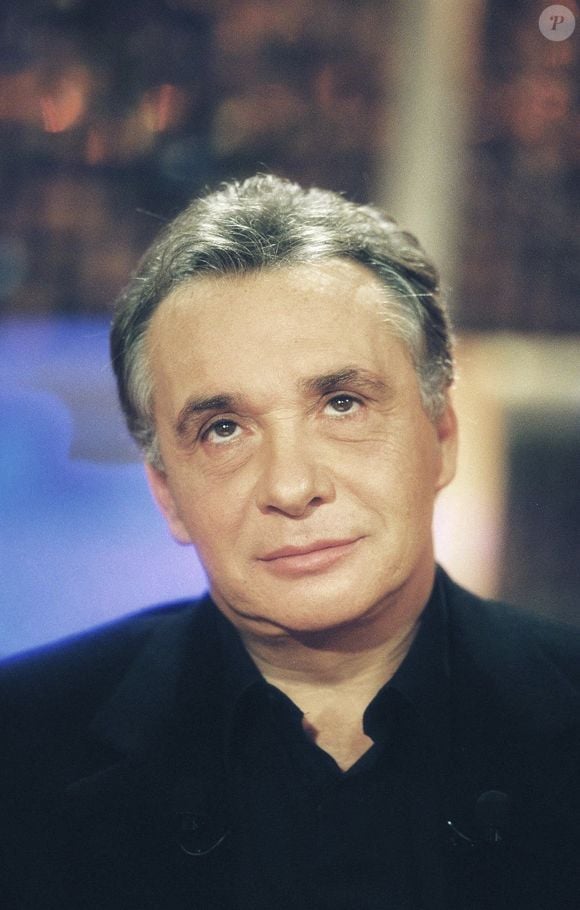 Michel Sardou . Photo par Max Colin/ABACAPRESS.COM