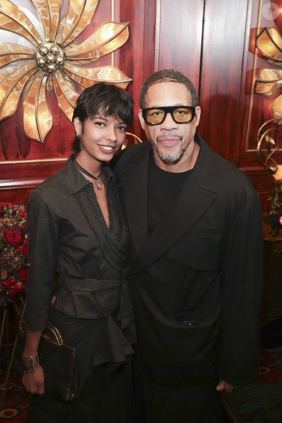 JoeyStarr et sa compagne Pauline Latchoumanin lors de la soirée Omar Harfouch "Dîner chez Maxim's" à Paris le 9 octobre 2024. © Perusseau / Tribeca / Bestimage