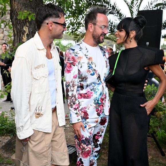 Un épisode à découvrir ce 18 juillet sur France 2

La chanteuse Shy'm et Jérémy Frérot, Jarry - 12ème édition du Gala de charité de Patrick Mouratoglou à la Mouratoglou Academy & Resort à Biot le 21 juin 2026. Ce gala de prestige réunit chaque année les grandes figures du sport, du divertissement et de nombreux donateurs, mobilisés pour soutenir les jeunes talents du tennis mondial. Cette édition revêtait une dimension particulière puisqu’elle célébrait les 30 ans de la Mouratoglou Academy. Trois décennies après avoir loué ses deux premiers courts en région parisienne, Patrick Mouratoglou est aujourd’hui à la tête du plus grand réseau d’académies et de tennis centers au monde. Pourtant, il n’ajamais dévié de sa mission : détecter, former et accompagner les champions de demain. « SPORT, MUSIQUE, CÉLÉBRITÉS ET SOLIDARITÉ AU SERVICE DE LA JEUNESSE ». Plus d’une vingtaine de personnalités du sport, de la musique et du divertissement se sont réunies pour soutenir les jeunes espoirs accompagnés par la fondation Champ’seed, créée par Patrick Mouratoglou en 2014. 
© Bruno Bebert/Bestimage