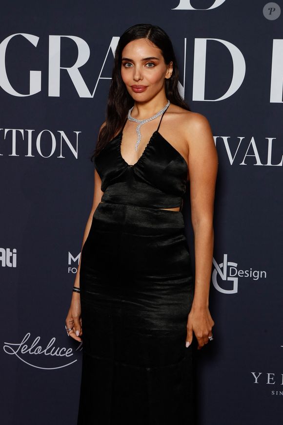 Sara Arfaoui - Photocall de la soirée de gala "le Grand Dîner" au Palais Bulles à Théoule-sur-mer lors du 77ème Festival International du Film de Cannes le 18 mai 2024. © Christophe Clovis / Bestimage