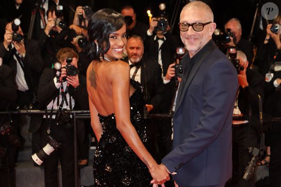 Naissance - Vincent Cassel est papa pour la quatrième fois d'un petit garçon prénommé Caetano - Vincent Cassel et sa compagne Narah - Montée des marches du film « Parthenope » lors du 77ème Festival International du Film de Cannes, au Palais des Festivals à Cannes. Le 21 mai 2024
© Christophe Clovis / Bestimage