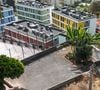 Le champion de football a grandi dans le quartier de Santo António, sur les hauteurs de Funchal.

La maison d'enfance de la superstar du football Cristiano Ronaldo dans les collines de Madère a été transformée en parking.© Backgrid UK/ Bestimage