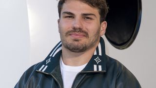 Antoine Dupont, une autre vie après le rugby : le capitaine du XV de France lance un appel pour son restaurant familial Chez Jean
