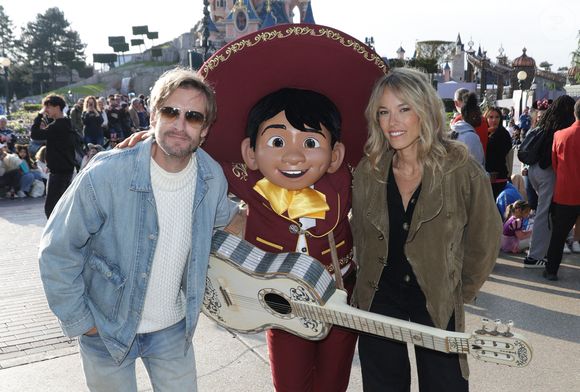 Exclusif - Philippe Lacheau et sa compagne Elodie Fontan au lancement du Disney Music Festival à Disneyland Paris le 26 avril 2025. © Coadic Guirec / Bestimage