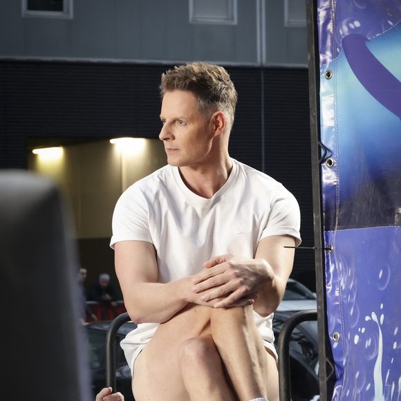 Exclusif - Matthieu Delormeau, sur le plateau de  TBT9 présenté par C.Hanouna, et diffusé en direct sur W9, Paris, France, le 09 octobre 2025. © Jack Tribeca / Bestimage