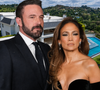 Ben Affleck et Jennifer Lopez avaient acquis une formidable propriété après leur mariage.


L’ancienne propriété de Ben Affleck et Jennifer Lopez à Beverly Hills s’étend sur près de deux hectares. La résidence compte 12 chambres, 24 salles de bains, une piscine à débordement, un vaste complexe sportif et un garage pouvant accueillir 12 voitures. Crédit photo : Simon Berlyn / Abaca Press (Montage réalisé avec deux photos)

Ben Affleck et Jennifer Lopez lors de l’avant-première de This Is Me... Now: A Love Story, au Dolby Theatre de Hollywood, à Los Angeles © Sthanlee B. Mirador/SPUS/ABACAPRESS.COM.