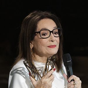 Les retrouvailles tant espérées n’auront finalement pas lieu.

Nana Mouskouri (Victoire d'honneur) à la cérémonie des 41èmes Victoires de la Musique à la Seine Musicale à Boulogne-Billancourt.

© Coadic Guirec / Bestimage