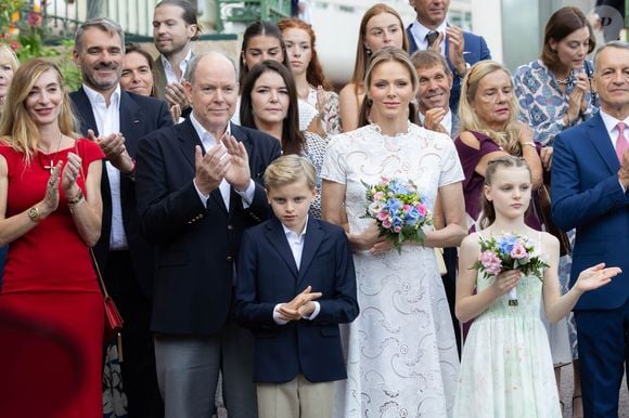 Le prince Albert II de Monaco, La princesse Charlène de Monaco avec leurs enfants le prince Jacques de Monaco, marquis des Baux et la princesse Gabriella de Monaco, comtesse de Carladès et Mélanie-Antoinette de Massy au 'Pique-nique des Monégasques’, Monaco. © Olivier Huitel/Pool Monaco/Bestimage