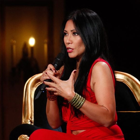 Exclusif - Anggun lors de l'enregistrement de l'émission "Serge Lama, le dernier rappel" présentée par F. Bollaert, diffusée le vendredi 21 novembre 2025 sur France 3 à 21h10, au théâtre Marigny à Paris, France, le 29 avril 2025. © Clovis-Moreau/Bestimage