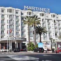 Au 73 boulevard de la Croisette à Cannes, le Qatar met la main sur l’un des établissements les plus mythiques de la Côte d’Azur