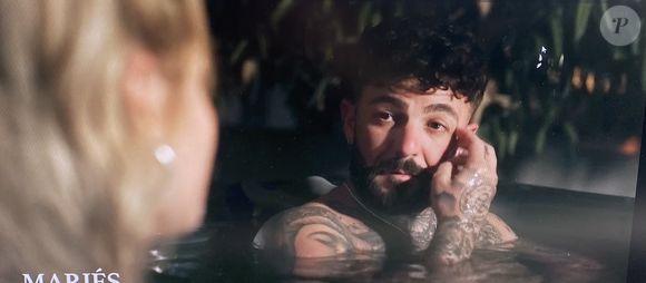 "Je ne me sens pas prêt à avoir ce rapprochement avec Laury."

Laury et Anthony dans "Mariés au premier regard".