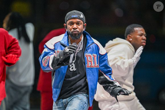 9 février 2025, Nouvelle-Orléans, LA, États-Unis : Kendrick Lamar se produit lors du spectacle de la mi-temps du Super Bowl LIX à la Nouvelle-Orléans. (Crédit photo : © Emily Curiel/The Kansas City Star via ZUMA Press Wire)