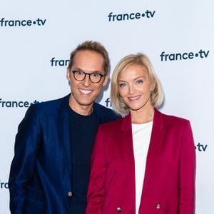 Damien Thévenot, Maya Lauqué lors du photocall dans le cadre de la conférence de presse de France Télévisions au Pavillon Gabriel à Paris, France, le 24 août 2021. © Pierre Perusseau/Bestimage