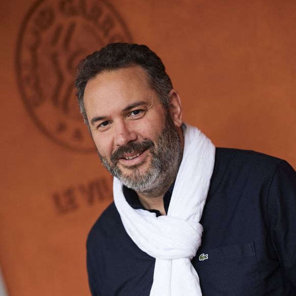 Bruce Toussaint - Les célébrités au village lors des Internationaux de France de tennis de Roland Garros 2024 à Paris. Le 5 juin 2024. 
© Jacovides-Moreau/Bestimage