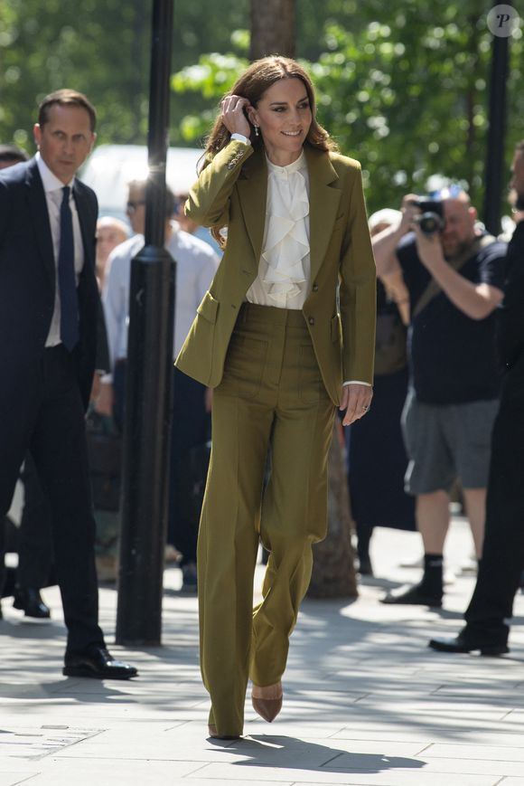 Catherine (Kate) Middleton, princesse de Galles, arrive aux studios "180 Strand" à Londres. GOFF INF / BESTIMAGE