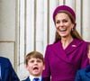 Son attitude envers les photographes en 2019 lors de la remise de prix de la régate King's Cup à Cowes
Catherine (Kate) Middleton, princesse de Galles, Le prince George de Galles, Le prince Louis de Galles, La princesse Charlotte de Galles - La famille royale britannique assiste aux célébrations du 80ème anniversaire de la fin de la Seconde guerre mondiale (VE Day) à Londres, le 5 mai 2025. Backgrid USA / Bestimage