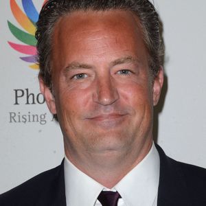 Plasencia a admis avoir fourni à Perry des doses importantes de kétamine, malgré les risques liés à sa dépendance passée.

Archives - Matthew Perry à Beverly Hills. Le 15 juin 2015. © Birdie Thompson/AdMedia via ZUMA Press Wire