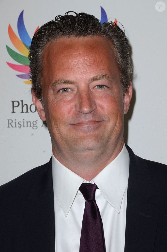 Plasencia a admis avoir fourni à Perry des doses importantes de kétamine, malgré les risques liés à sa dépendance passée.

Archives - Matthew Perry à Beverly Hills. Le 15 juin 2015. © Birdie Thompson/AdMedia via ZUMA Press Wire