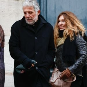 Stéphane Guillon et guest - Arrivées aux obsèques de Niels Arestrup à l'Église Saint-Roch à Paris. Le 10 décembre 2024
© Christophe Clovis / Bestimage