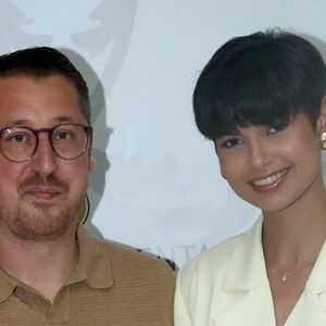 Ève Gilles a assisté, avec son compagnon Simon, aux 60 ans du couturier Stéphane Rolland.

Ève Gilles (Miss France 2024) et son compagnon Simon Favier - Stéphane Rolland fête ses 60 ans dans le salon Opéra de l’Hôtel Intercontinental à Paris, France. 

© Bertrand Rindoff / Bestimage