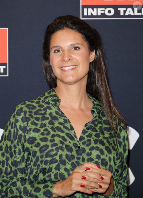 Mère de quatre enfants, la journaliste est mariée à Harold Hauzy.

Apolline de Malherbe - Conférence de presse de la rentrée RMC à Paris le 2 septembre 2025. © Coadic Guirec/Bestimage
