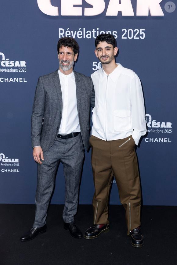 Karim Bensalah et  Hamza Meziani - Photocall de la soirée "Cesar Révélations 2025" au Trianon à Paris le 20 janvier 2025.

© Olivier Borde / Bestimage