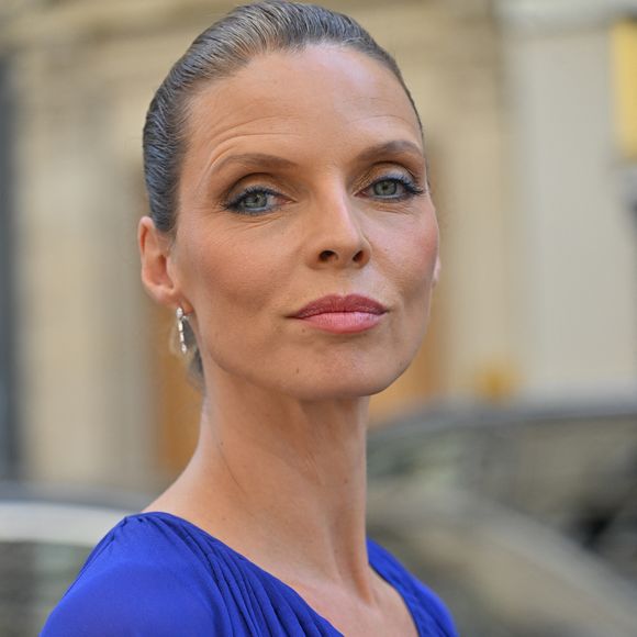Sylvie Tellier arrivant au défilé Stephane Rolland lors de la PFW Haute Couture à Paris, France, le 25 juin 2024. Photo by Julien Reynaud/APS-Medias/ABACAPRESS.COM