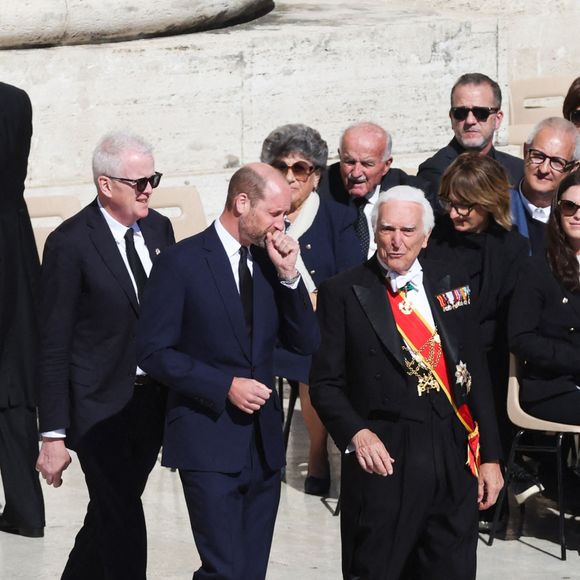 Le prince William d'Angleterre, prince de Galles, assiste aux funérailles du pape François le 26 avril 2025 au Vatican. Alors que Rome fait ses adieux au pape François, des dirigeants du monde entier, des membres de la famille royale, des membres du clergé et des milliers de fidèles se sont réunis au Vatican pour un adieu solennel et historique. Le pape François est décédé le lundi 21 avril à l'âge de 88 ans. Photo by Marco Iacobucci/IPA/ABACAPRESS.COM