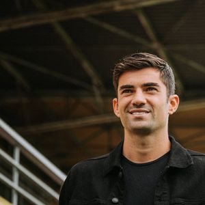 Conférence de presse d'Enzo Zidane, milieu de terrain de 26 ans, fils aîné de Zizou, pour officialiser son arrivée en Ligue 2 BKT dans le club de football de Rodez Aveyron, dont son père est actionnaire depuis 2012. Rodez, France, le 30 juin 2021. Photo by Tourneret/ANDBZ/ABACAPRESS.COM