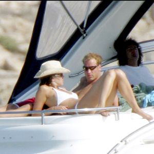 Mais des indices concernant le planning du voyage a été révélé.

Le Prince William et Kate Middleton fêtent leur 10 ans de mariage

Photo : Big Pictures / Bestimage