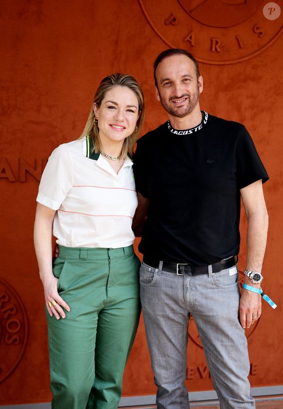 Émilie Dequenne et son mari Michel Ferracci - Célébrités au Village lors des Internationaux de France de tennis de Roland Garros 2023 à Paris le 10 juin 2023. © Jacovides-Moreau/Bestimage