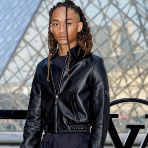 Jaden Smith au photocall du défilé Louis Vuitton Collection Femme Prêt-à-Porter Automne/Hiver 2026-2027 lors de la Fashion Week de Paris (PFW) au musée du Louvre, à Paris, France, le 10 mars 2026 © Olivier Borde/Bestimage