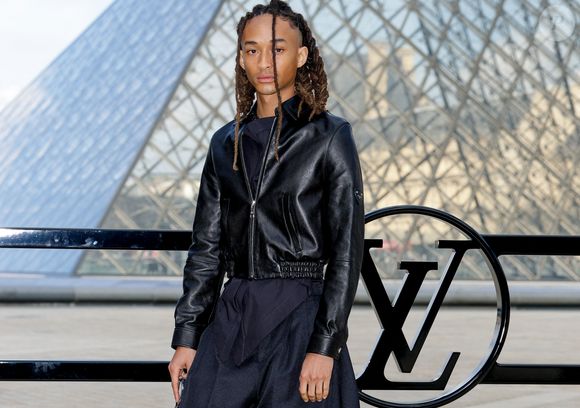 Jaden Smith au photocall du défilé Louis Vuitton Collection Femme Prêt-à-Porter Automne/Hiver 2026-2027 lors de la Fashion Week de Paris (PFW) au musée du Louvre, à Paris, France, le 10 mars 2026 © Olivier Borde/Bestimage