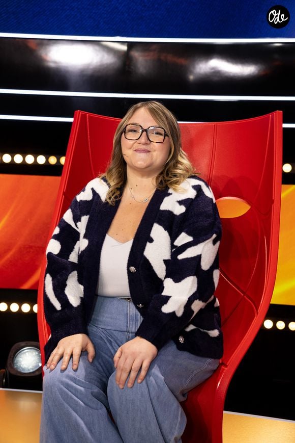 Exclusif - Lola Dubini en backstage de l'enregistrement de l'émission "Qui Ment?" présentée par B.Guillon et diffusée le le 23 juillet 2026 sur France 2, à Saint-Denis, Seine Daint-Denis, France, le 24 novembre 2025. © Jeremy Melloul/Bestimage