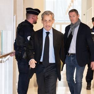 Info - Nicolas Sarkozy doit se faire poser ce vendredi le bracelet électronique auquel il a été condamné dans l'affaire dite des écoutes - L'ancien président français Nicolas Sarkozy (qui vient de fêter ses 70 ans hier le 28 janvier) - N.Sarkozy et 11 autres prévenus arrivent au tribunal de Paris pour leur procès pour des accusations de financement illégal de la campagne présidentielle victorieuse de 2007 par le dictateur M.Kadhafi, le 29 janvier 2025. © Pierre Perusseau/Bestimage