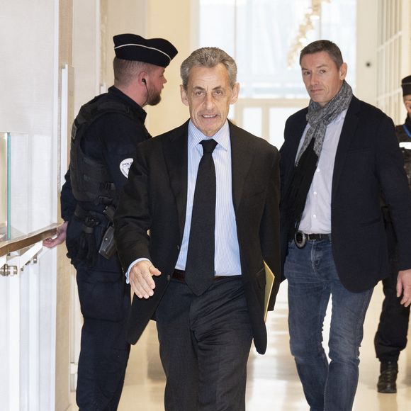 Info - Nicolas Sarkozy doit se faire poser ce vendredi le bracelet électronique auquel il a été condamné dans l'affaire dite des écoutes - L'ancien président français Nicolas Sarkozy (qui vient de fêter ses 70 ans hier le 28 janvier) - N.Sarkozy et 11 autres prévenus arrivent au tribunal de Paris pour leur procès pour des accusations de financement illégal de la campagne présidentielle victorieuse de 2007 par le dictateur M.Kadhafi, le 29 janvier 2025. © Pierre Perusseau/Bestimage