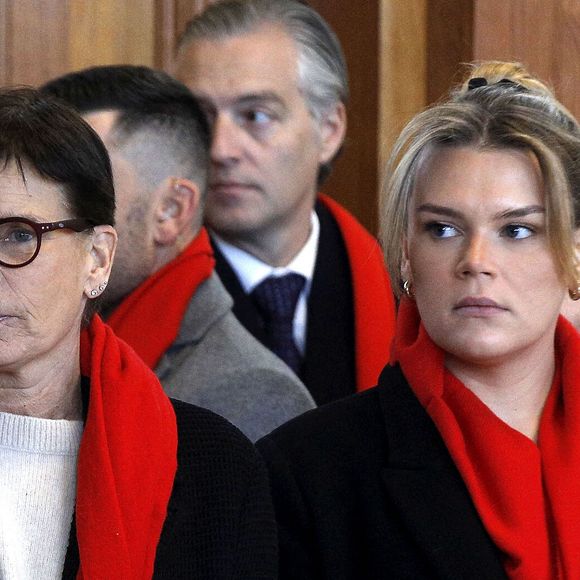 Auprès de "Monaco Matin", la princesse s'est dite inquiète face à la baisse des financements et à la disparition progressive des associations de prévention…

La princesse Stéphanie de Monaco et sa fille Camille Gottlieb assistent au déploiement des courtepointes à l'occasion de la journée mondiale de lutte contre le SIDA avec Fight Aids Monaco au musée océanographique de Monaco le 1er décembre 2025. @Jean-François Ottonello / Nice Matin / Bestimage