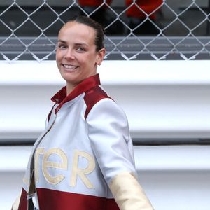 Pauline Ducruet - Le prince Albert II de Monaco remet le trophée de la course en série G avec la famille de Ayrton Senna lors du 14ème Grand Prix de Monaco Historique le 12 mai 2024.

© Claudia Albuquerque / Bestimage