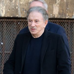 Michel Drucker a aussi été vu 

Michel Drucker - Obsèques de Nathalie Baye en l'église Saint-Sulpice à Paris le 23 avril 2026. © Dominique Jacovides - Coadic Guirec / Bestimage