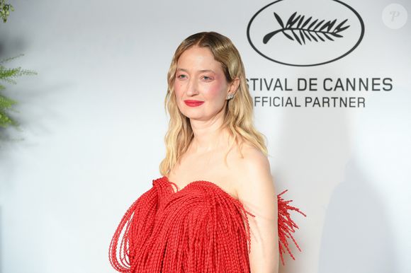 Alba Rohrwacher au dîner L'Oréal Paris en l'honneur des femmes du cinéma lors du 78ème Festival International du Film de Cannes, le 14 mai 2025. 

Photo : Lionel Urman / Bestimage