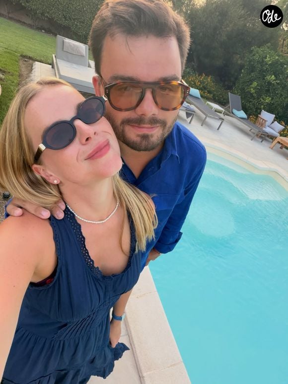 En juillet 2026, le jeune homme et son épouse Eloïse ont fait découvrir à leur fils Marcel, né en 2025, la beauté des paysages d'Auvergne. 

Gauthier Le Bret en vacances en Corse en août 2026, avec sa femme Eloïse et leur fils Marcel.

Instagram Gauthier Le Bret
