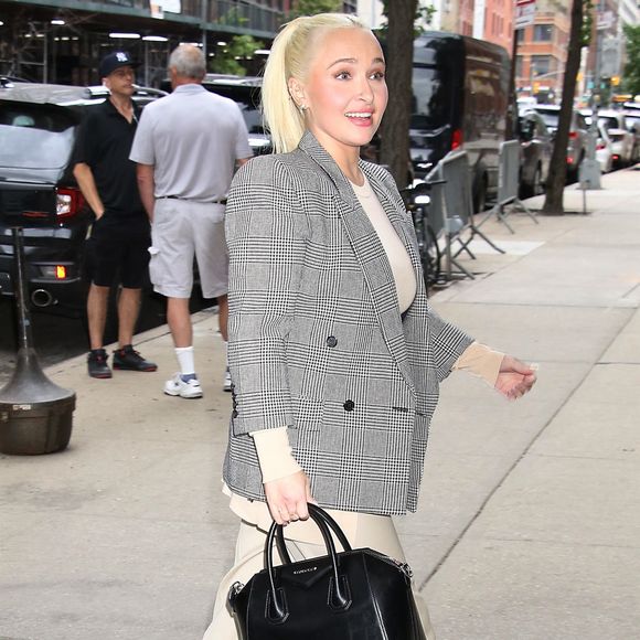Hayden Panettiere est l'invitée du "Drew Barrymore Show" pour parler de son nouveau film, "Amber Alert", à New York, le 24 septembre 2024