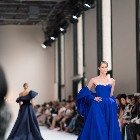 Défilé Tamara Ralph "Collection Haute Couture Printemps/Eté 2025" lors de la Fashion Week de Paris, le 7 juillet 2025.

© Da Silva / Perusseau / Bestimage