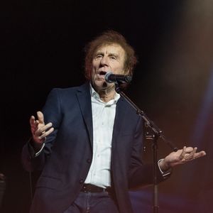 Alain Souchon - Scène du Gala de la Fondation Recherche Alzheimer placée sous le signe de l’émotion et du partage avec un concert unique sur le thème "2 générations chantent pour la 3ème" à l’Olympia à Paris le 17 mars 2025. © Olivier Borde - Bertrand Rindoff/Bestimage