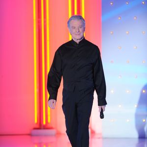 “Comme tous les chanteurs, il a passé sa vie à courir les filles, explique Cléo à Paris Match. Je n’ai jamais eu de respect pour ces filles qui viennent voir le chanteur pour une aventure d’un soir et qui s’imaginent qu’il va rester avec elles toute sa vie.” 
Herbert Léonard - Enregistrement de "Vivement Dimanche" le 9 mai 2012. © Guillaume Gaffiot /Bestimage