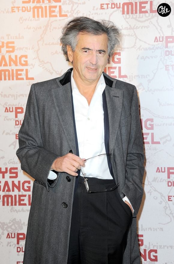 Il raconte ses angoisses liées au sommeil.

Bernard-Henri Lévy à l'avant-première du film Au pays du sang et du miel, au cinéma MK2 Bibliothèque à Paris. © Guillaume Gaffiot / Bestimage