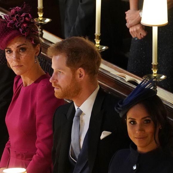 Réelle volonté d'être en cercle restreint ou désir d'écarter Meghan ? 

Catherine Kate Middleton, duchesse de Cambridge, le prince Harry, duc de Sussex, Meghan Markle, duchesse de Sussex - Cérémonie de mariage de la princesse Eugenie d'York et Jack Brooksbank en la chapelle Saint-George au château de Windsor le 12 octobre 2018. Backgrid UK/ Bestimage