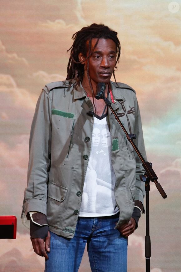 Exclusif - Julien Voulzy, lors de l'enregistrement de l'émission "Famille je vous aime" présentée par M. Drucker et qui sera diffusée le 13 juin 2025 sur France 3, aux Studios rive gauche à Paris, France, le 14 avril 2025. © Clovis-Gaffiot/Bestimage