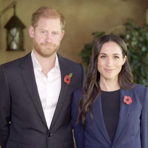 Prince Harry et Meghan Markle ont de nouveau fait parler d'eux.

Les membres de la famille royale britannique auto-exilés, le prince Harry et Meghan Markle (duc et duchesse de Sussex), sont apparus ensemble pour la première fois en trois mois dans une nouvelle vidéo. - 

Crédit : Cancilleria Columbia / JLPPA